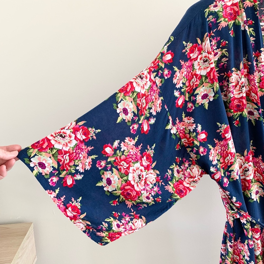 Floral Print Robe - Picture 3 of 6